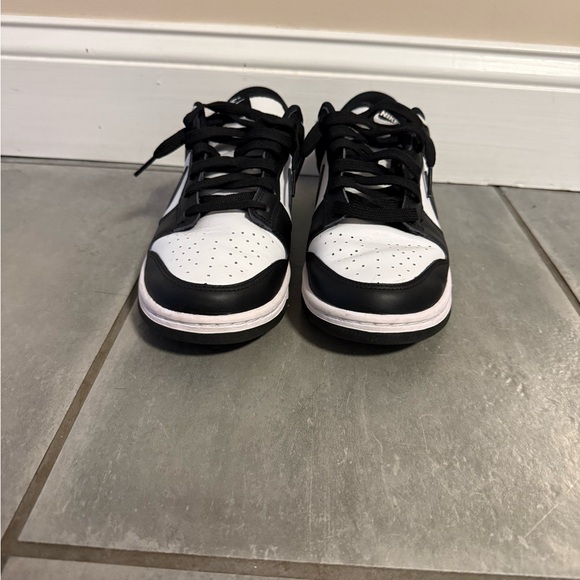 Nike Dunks - Picture 4 of 4